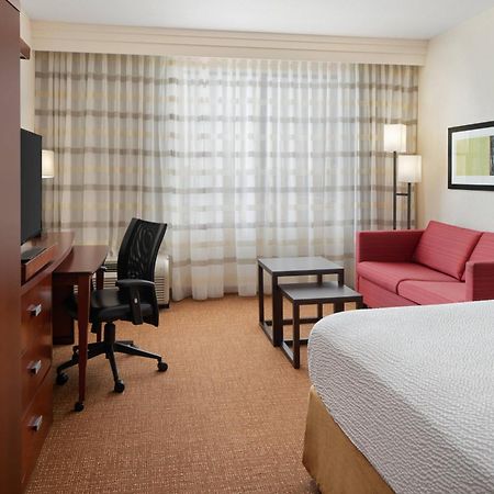 คอร์ตยาร์ด ฮุสตัน คิงวูด Hotel Kinwood ภายนอก รูปภาพ