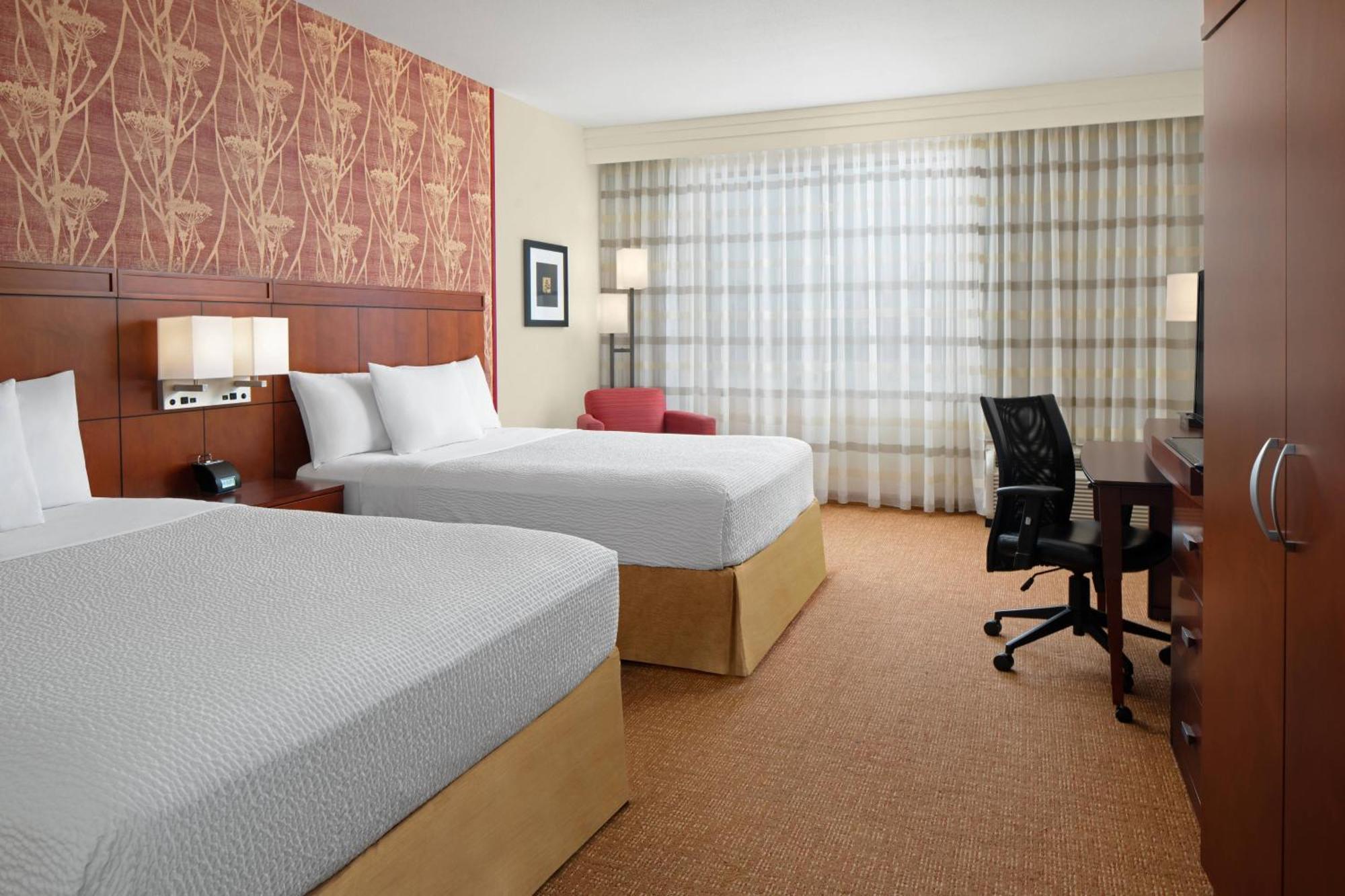 คอร์ตยาร์ด ฮุสตัน คิงวูด Hotel Kinwood ภายนอก รูปภาพ